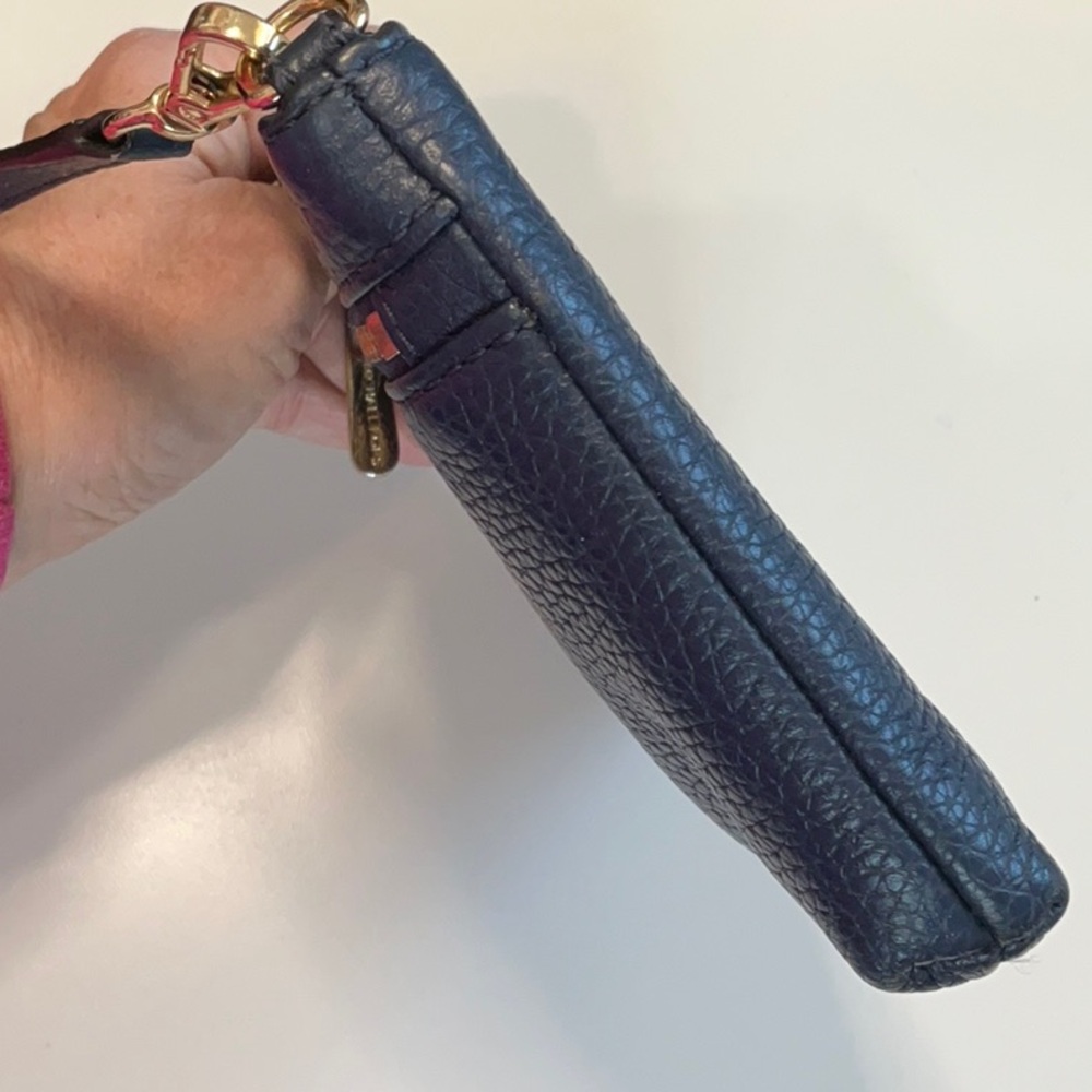 Michael Kors Navy Blue Pebbled Leather  Wristlet Pouch EUC MSRP $128 - Picture 6 of 16